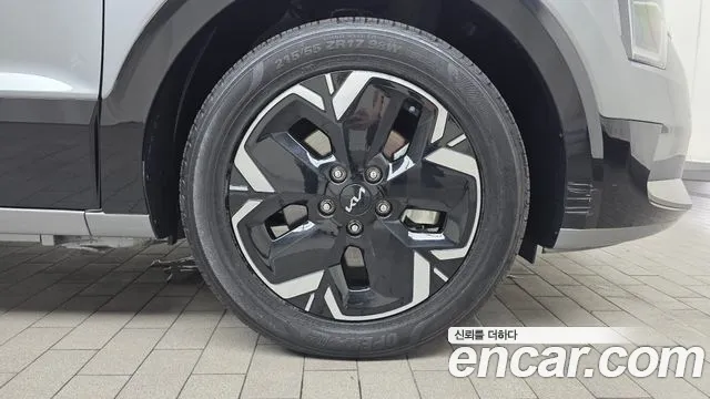 Kia Niro All Niro EV Earth — Фото автомобиля 20