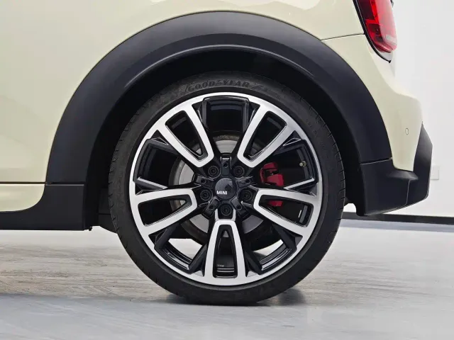 MINI John Cooper Works — Фото автомобиля 20