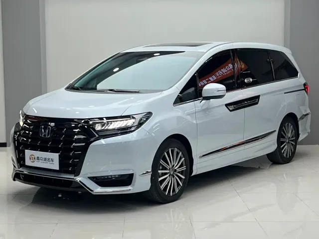 Honda Elysion — Фото автомобиля 3
