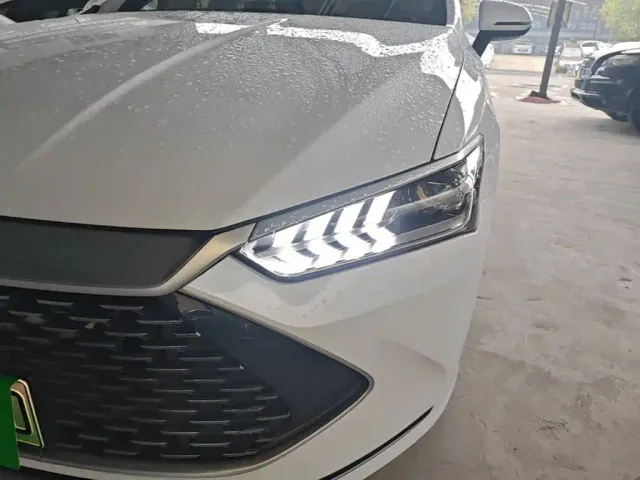 BYD Qin PLUS — Фото автомобиля 23