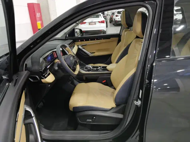 Geely Boyue L — Фото автомобиля 10