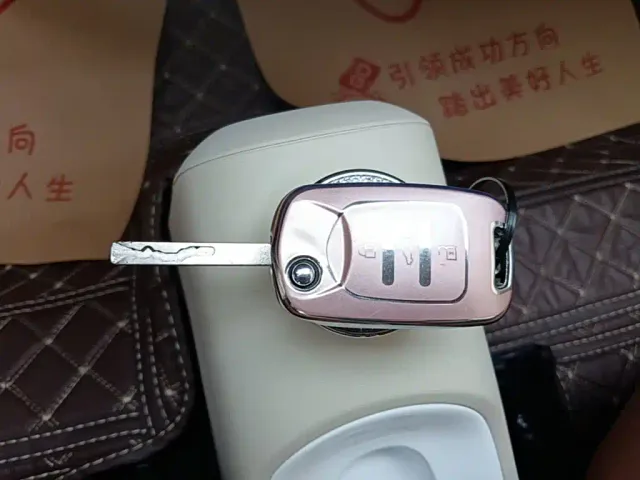 Wuling Hongguang Mini EV — Фото автомобиля 8