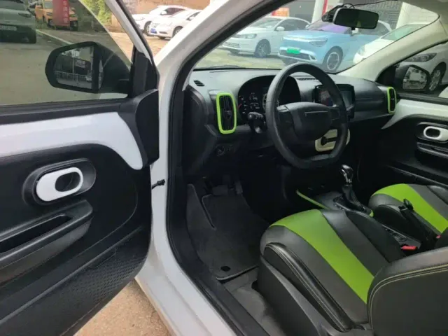 Roewe Kaiwei CLEVER 2021 302km All-round Edition — Фото автомобиля 15