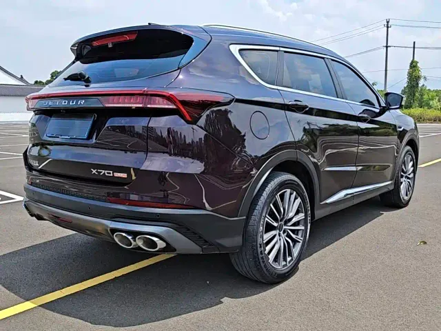 Jetour X70 Plus — Фото автомобиля 18