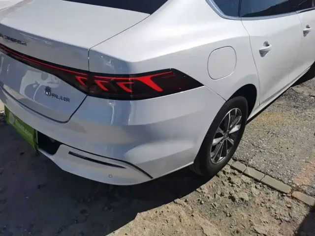 BYD Qin PLUS — Фото автомобиля 7