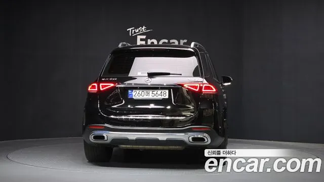 Mercedes-Benz GLE-Class — Фото автомобиля 4