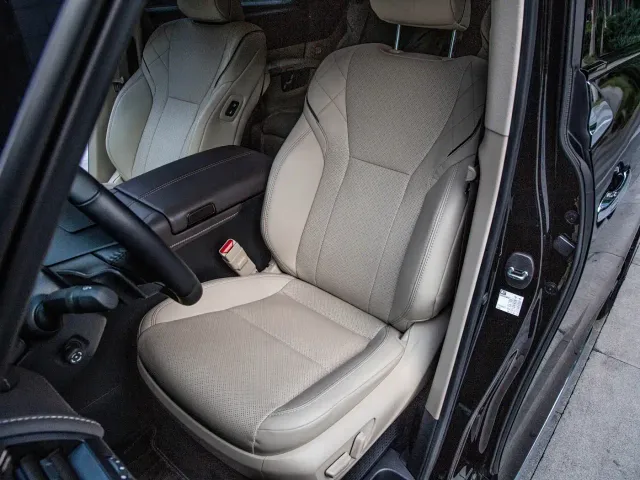 Toyota Alphard — Фото автомобиля 7