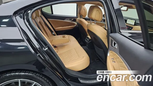 Genesis G70 — Фото автомобиля 12