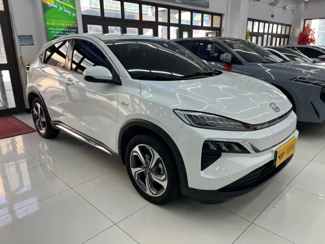Фотография автомобиля — CIIMO Dongfeng Honda M-NV