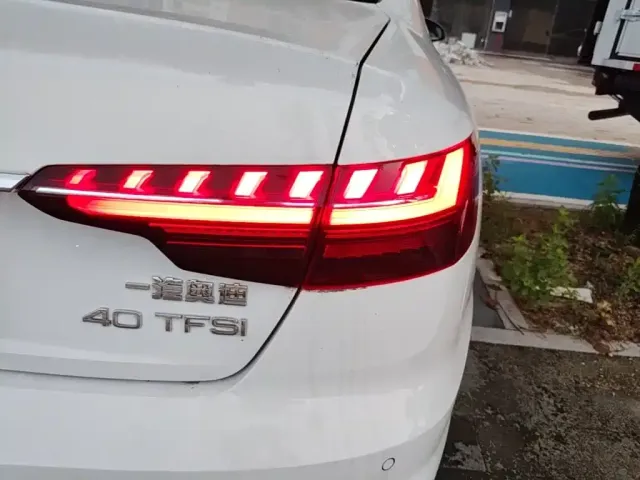 Audi A4L — Фото автомобиля 7