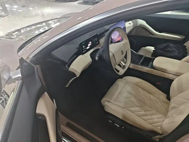 Nio ET5 Touring — Фото автомобиля 15