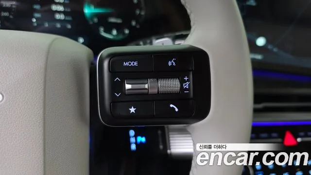 Hyundai Santa Fe MX5 — Фото автомобиля 28