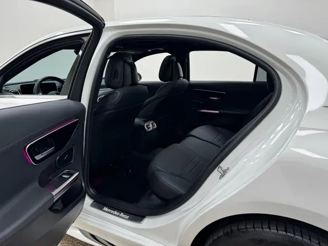 Mercedes-Benz C-Class — Фото автомобиля 10