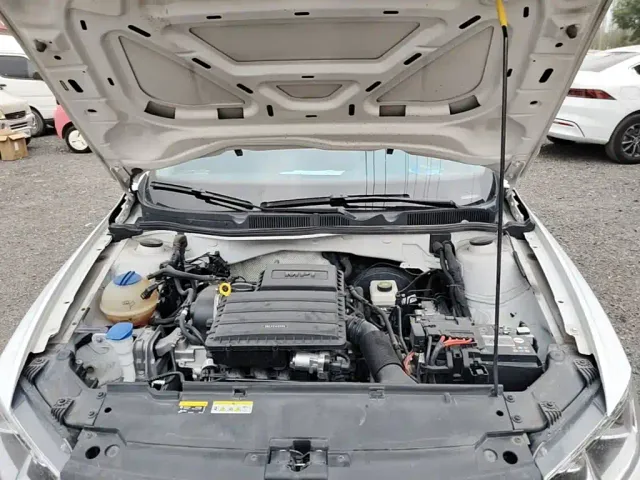 Volkswagen Bora — Фото автомобиля 19