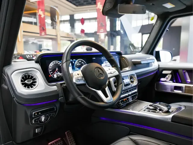 Mercedes-Benz G-Class — Фото автомобиля 10