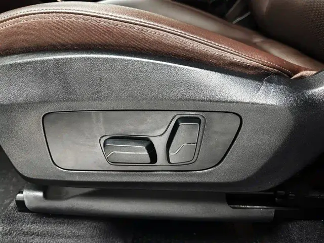 BMW X1 — Фото автомобиля 11