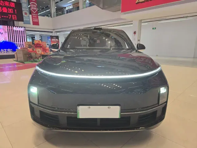 Li Auto L9 — Фото автомобиля 2