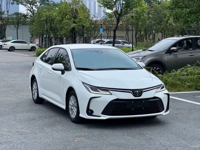 Toyota Corolla — Фото автомобиля 3