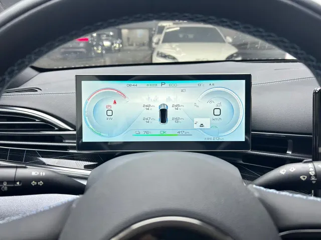 BYD Seal — Фото автомобиля 10