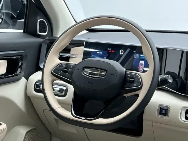 Geely ICON — Фото автомобиля 20