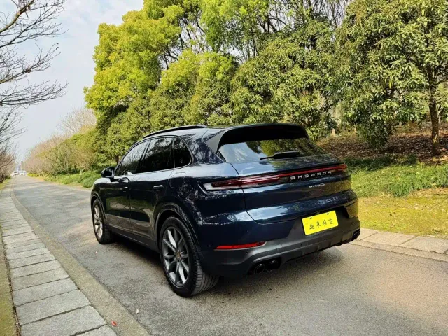 Porsche Cayenne — Фото автомобиля 4