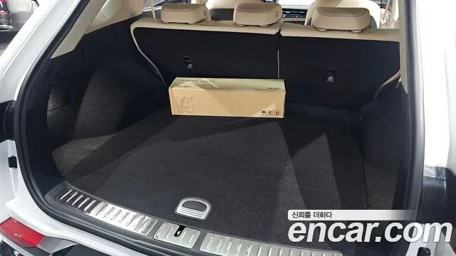 Genesis GV70 — Фото автомобиля 26