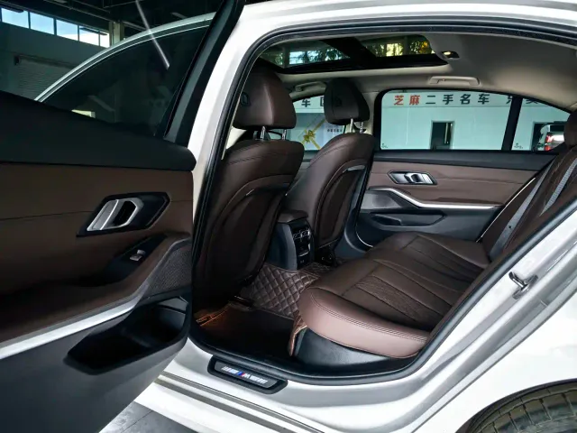 BMW 3 Series — Фото автомобиля 11