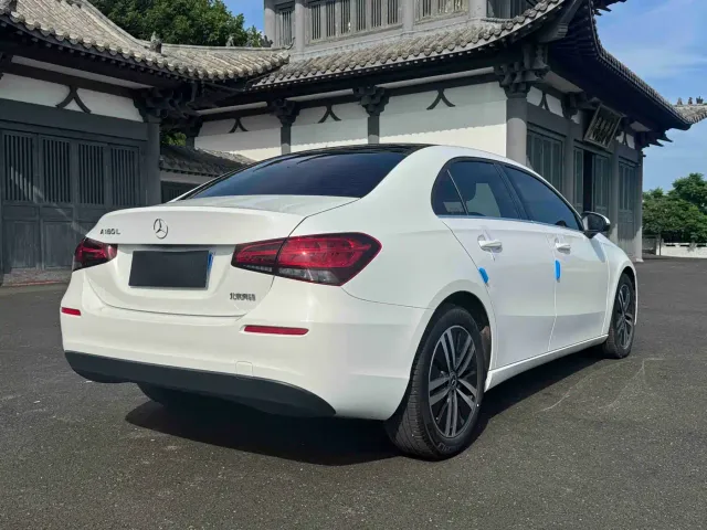 Mercedes-Benz A-Class — Фото автомобиля 6