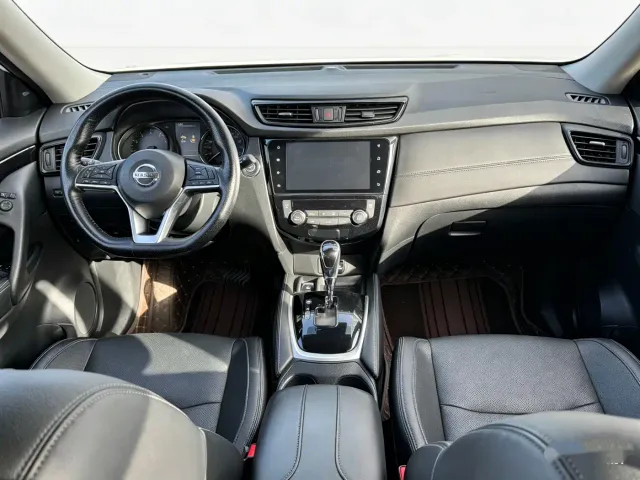 Nissan X-Trail — Фото автомобиля 7