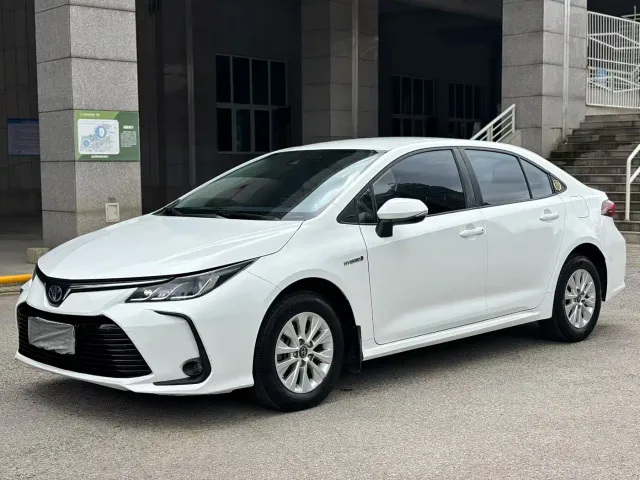 Фотография автомобиля — Toyota Corolla