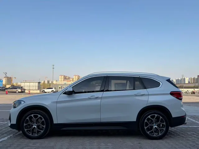 BMW X1 — Фото автомобиля 3