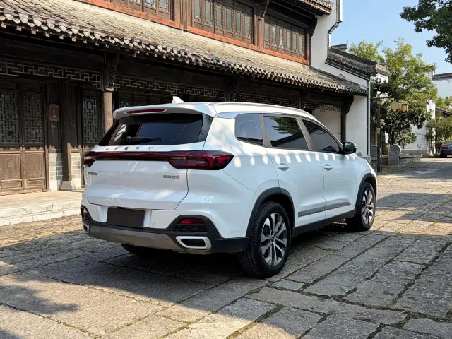 Chery Tiggo 8 — Фото автомобиля 10