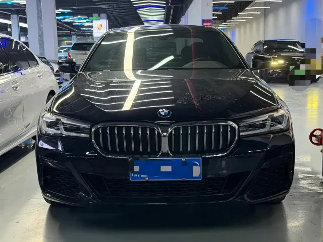 BMW 5 Series — Фото автомобиля 2
