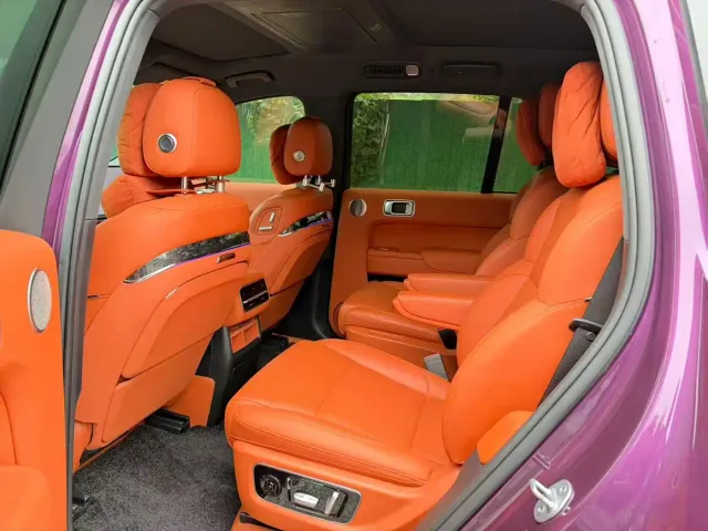 Li Auto L8 — Фото автомобиля 6