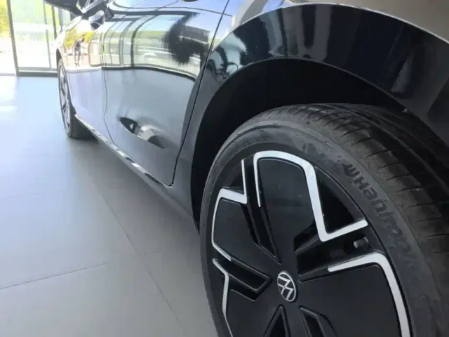 Volkswagen Passat — Фото автомобиля 21