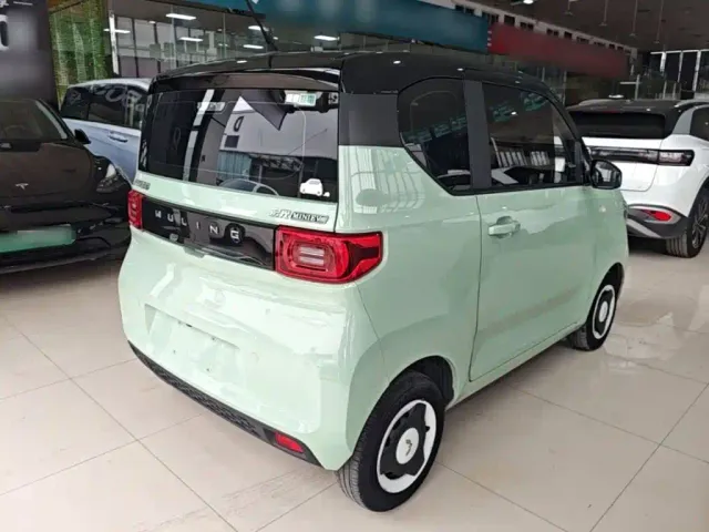 Wuling Hongguang Mini EV — Фото автомобиля 6