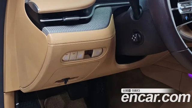 Genesis G90 Бензин 3.5 турбо AWD — Фото автомобиля 16