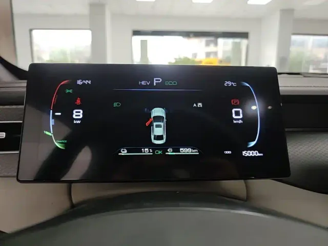 BYD Qin PLUS — Фото автомобиля 11