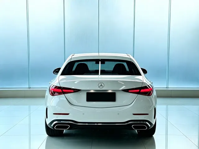 Mercedes-Benz C-Class — Фото автомобиля 5