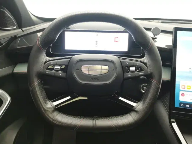 Geely Boyue — Фото автомобиля 15