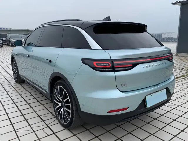 Leapmotor C11 — Фото автомобиля 4