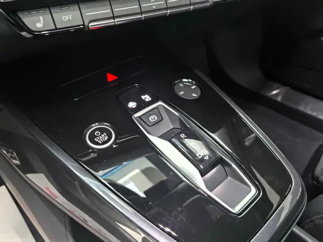 Audi Q4 e-tron — Фото автомобиля 15