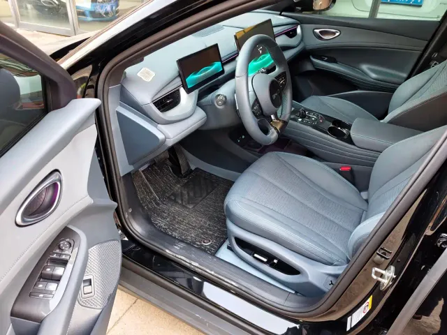 BYD Seal 06 GT — Фото автомобиля 2