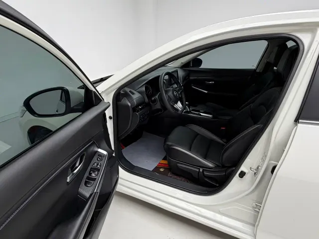 Nissan Sylphy — Фото автомобиля 15