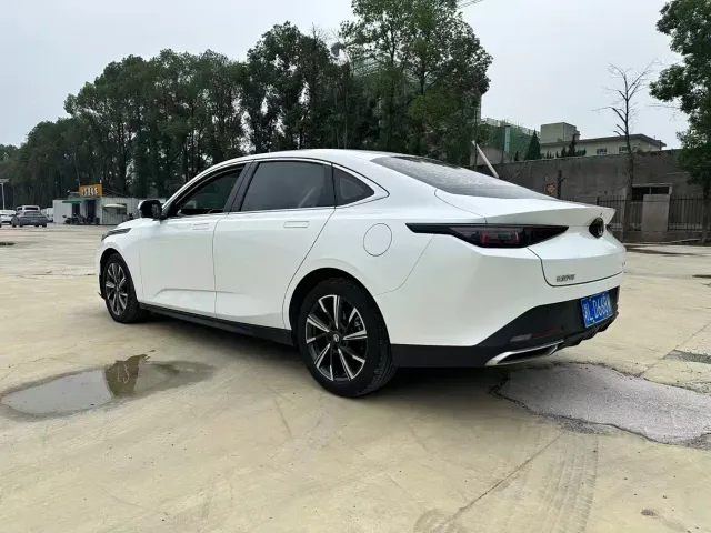 Changan Eado — Фото автомобиля 9