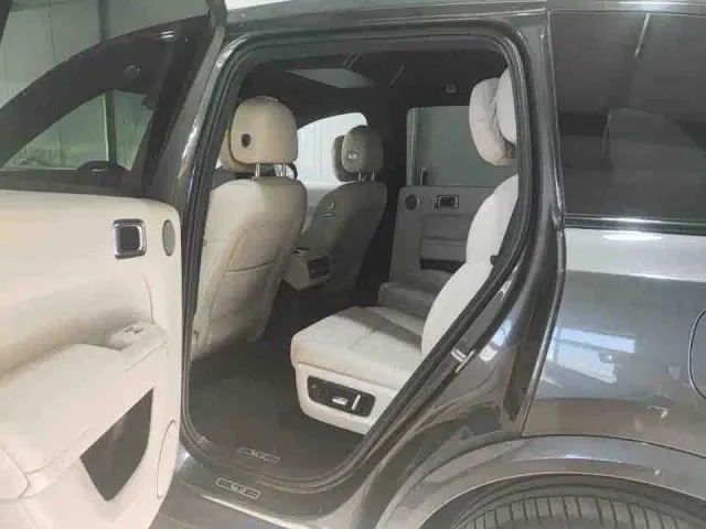 Li Auto L8 — Фото автомобиля 5