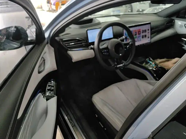 BYD Seal — Фото автомобиля 15