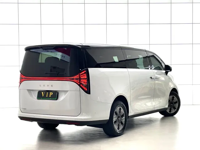 Geely Yizhen L380 — Фото автомобиля 6