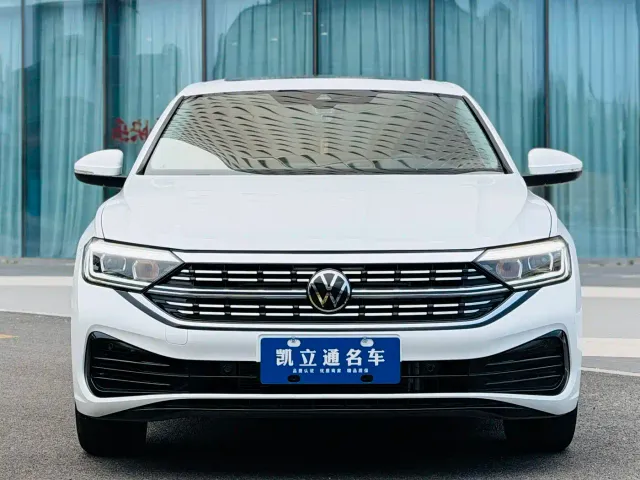 Volkswagen Sagitar — Фото автомобиля 2
