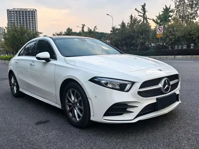 Mercedes-Benz A-Class — Фото автомобиля 2